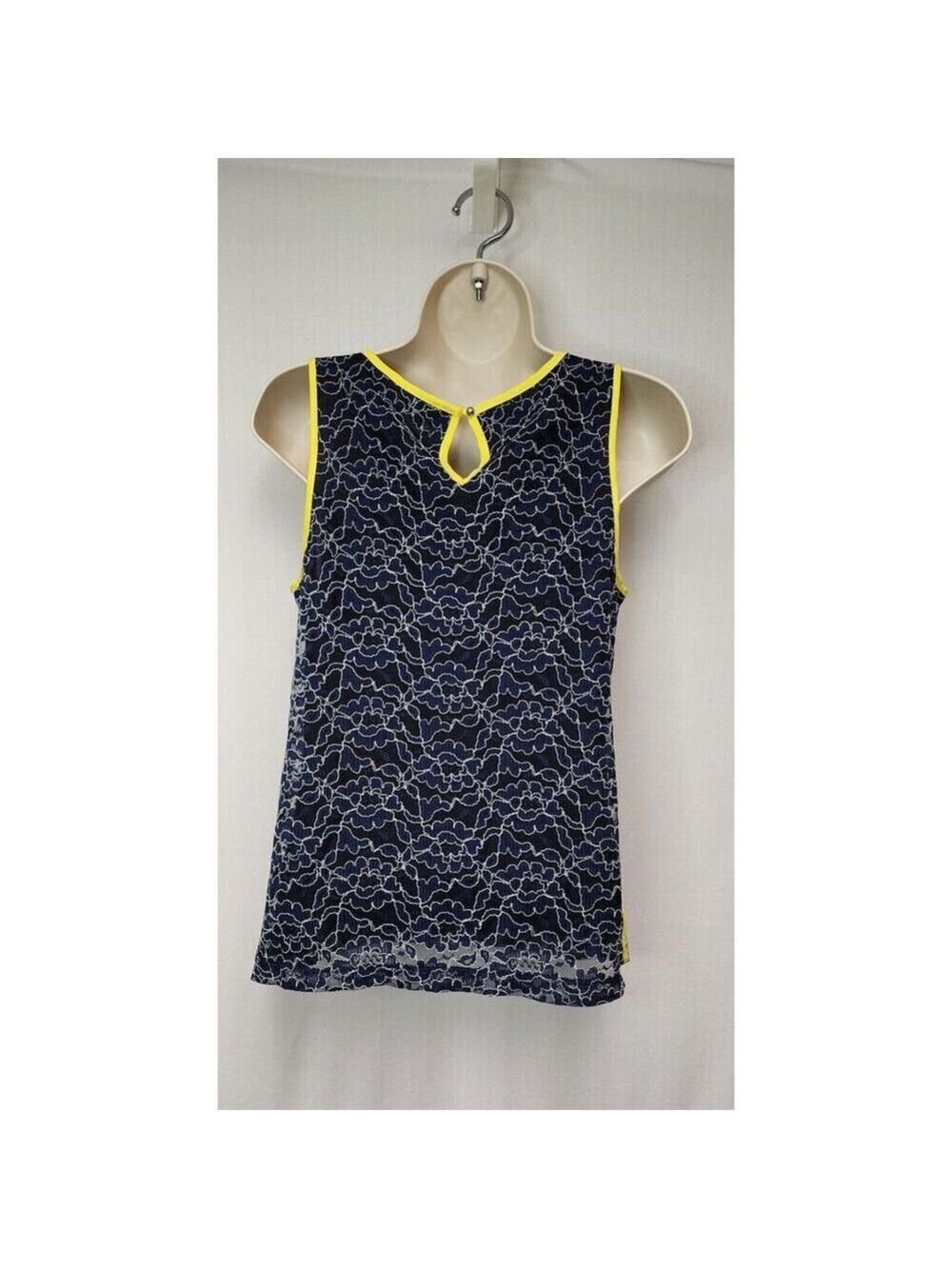 Banana Republic Women Large Navy Blue Neon Yellow Floral Eyelet Tank Top 2P NWT - Picture 5 of 6
